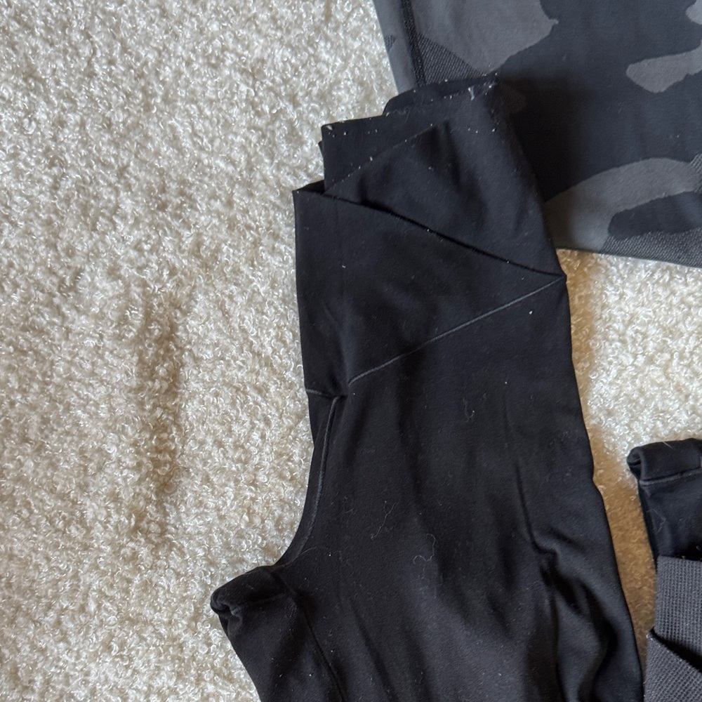 Aerie Black High-Rise Leggings - Picture 5 of 6